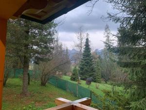 Vonkajšia záhrada v ubytovaní Tatra Wolf House