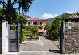 Nespecifikovaný výhled na hory nebo výhled na hory při pohledu z bed and breakfast