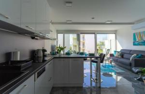 Köök või kööginurk majutusasutuses Relax Beach Apartman