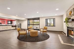 Gallery image of Super 8 by Wyndham Nashville Airport North in Nashville