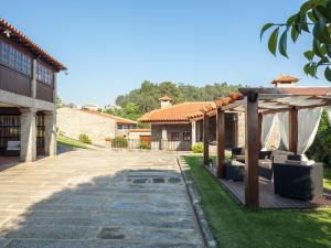 Το κτήριο όπου στεγάζεται  the country house