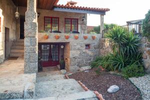 Το κτήριο όπου στεγάζεται  the country house