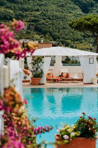 Bazén v ubytování Paradise Relais Villa Janto' nebo v jeho okolí