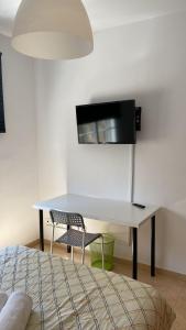 Fotografie z fotogalerie ubytování HABITACIÓN GRANDE CON BAÑO PRIVADO en Coin a 30Km de la PLAYA v destinaci Coín