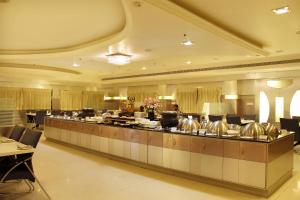 Restaurace v ubytování Hotel DSF Grand Plaza
