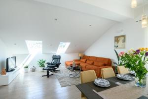 TV a/nebo společenská místnost v ubytování Apartments Rašica