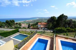 Bazén v ubytování Montseny 3 - Piscina Privada nebo v jeho okolí