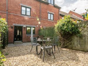 Gallery image of Pass the Keys Stylish holiday townhouse by the Quay with parking in Exeter