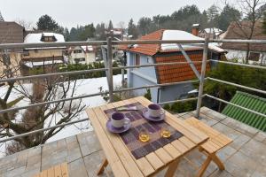 Balkón nebo terasa v ubytování Apartman Ristivojevic Zlatibor