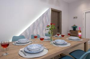 Fotografie z fotogalerie ubytování Luxury Villa Eva-Mari with jacuzzi, 50m from the beach v destinaci Stalós