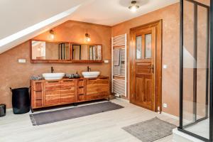 Fotografie z fotogalerie ubytování Nadstandardní luxusní apartmán v centru České Lípy v destinaci Česká Lípa + 16 fotografií