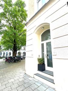 Gallery image of Luxury Omuntu-Design-Apartment Deluxe in Munich