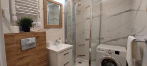 Kúpeľňa v ubytovaní Apartamenty AgPa7 + 13 fotografií