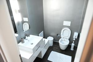 Koupelna v ubytování Hotel Onufri