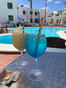 Ποτά στο Lovely pool view apartment near beach, Luz y Mar + Vv License