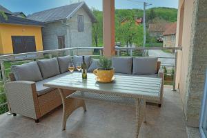 Balkón alebo terasa v ubytovaní Holiday House Lana