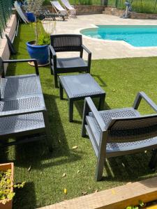 Villa proche de St Tropez avec piscine et grand jardin au calme,  Cavalaire-sur-Mer – Updated 2023 Prices
