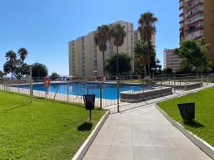 Piso alquiler vacacional en Benalmádena, Puerto Marina ...