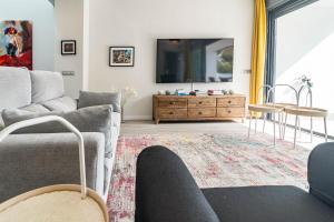 Posedenie v ubytovaní LMT46 - Modern Style Spacious Townhouse