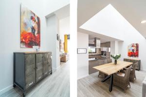 Kuchyňa alebo kuchynka v ubytovaní LMT46 - Modern Style Spacious Townhouse
