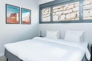 Posteľ alebo postele v izbe v ubytovaní LMT46 - Modern Style Spacious Townhouse + 37 fotografií