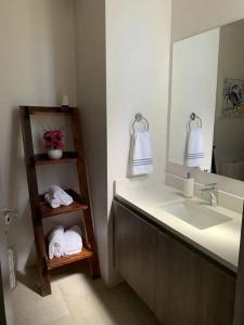 Kylpyhuone majoituspaikassa New! A little piece of Pura Vida - Casa Yara