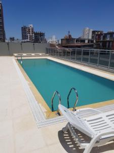 Πισίνα στο ή κοντά στο DEPARTAMENTO NUEVO CENTRICO 2 DORMITORIOS 2 Baños COCHERA GRATIS-PISCINA