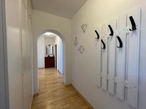 Galeriebild der Unterkunft Spacious 3bd top floor flat close to lake (103m²) in Klagenfurt am Wörthersee