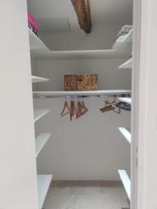 Fotografie z fotogalerie ubytování Logement neuf centre du village aux pieds du château v destinaci Grimaud