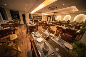 Χώρος καθιστικού στο juSTa Grand View Resort & Spa, Manali