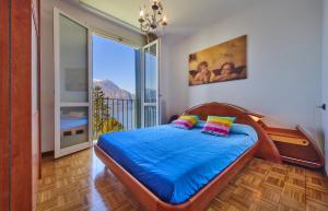 A bed or beds in a room at Bella vista