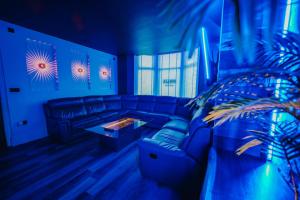 Posezení v ubytování BREEZE BLACKPOOL LUXURY SUITES