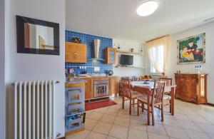A kitchen or kitchenette at Bella vista