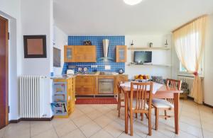 A kitchen or kitchenette at Bella vista