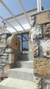 Fotografie z fotogalerie ubytování Koroni Stone House, newly built studios by the sea v destinaci Koroni