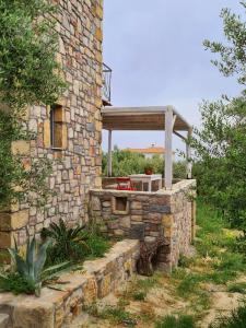 Zahrada ubytování Koroni Stone House, newly built studios by the sea