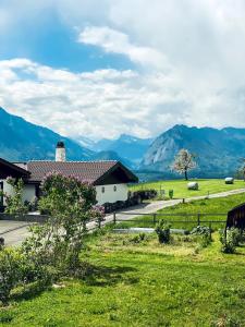 Gallery image of Panorama Boutique Apartment with complimentary Spa access at Solbad Hotel in Sigriswil