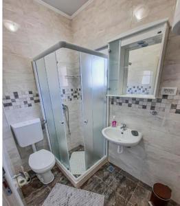 Koupelna v ubytování Apartments Chipsy + 4 fotografie