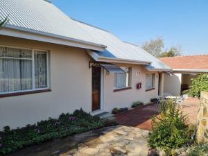 Gallery image of At Home BB in Estcourt