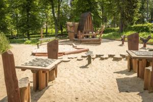 Vonkajšia záhrada v ubytovaní Parkowa Polana MyWeek