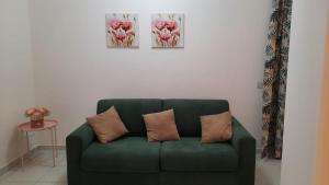 A seating area at Il Gelso