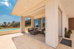 The swimming pool at or close to Villa Olympia Pool Sea View Mountains Lake Nature Sleeps 8 Air Conditioning Wi-Fi