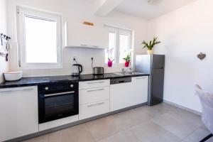 صورة لـ Apartments Rising Sun, Ražanac في رازاناك +33 صورة