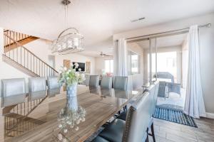 Gallery image of Desert Escape Paradise Village 93 in Santa Clara