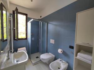 Vonios kambarys apgyvendinimo įstaigoje IseoLakeRental - Costa del Sole