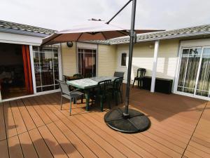 Gallery image of Le Cocon des Dunes - piscines chauffees in Brem-Sur-Mer