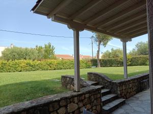 Vonkajšia záhrada v ubytovaní Marios Garden House