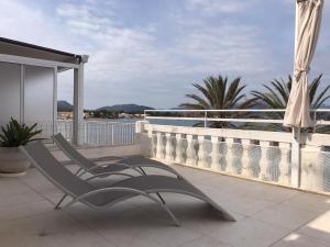 A balcony or terrace at Sol i Mar 2