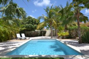 Afbeelding uit fotogalerij van Relex Villa with private pool in Willemstad