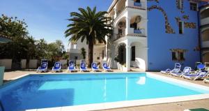 Gallery image of Lux Limone - Appartamenti in residence con piscina in Orosei